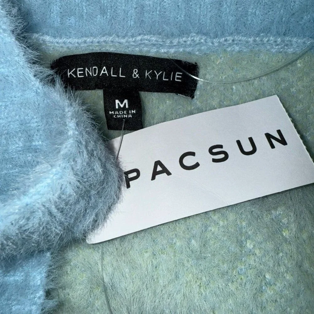 KENDALL‎ & KYLIE Pacsun Baby Blue Fuzzy Floral Crop Top NWT Size Medium - Picture 6 of 6